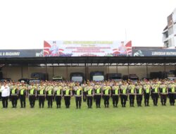 Pamatwil didampingi Kapolres Mojokerto Kota Pimpin Apel Serpas Pengamanan TPS Pilkada 2024 