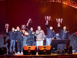 Ketum IMI Bamsoet Berikan Penghargaan IMI Awards Kepada 399 Insan Otomotif Berprestasi