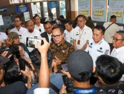 Tinjau Pelayanan Dinas Dukcapil Medan