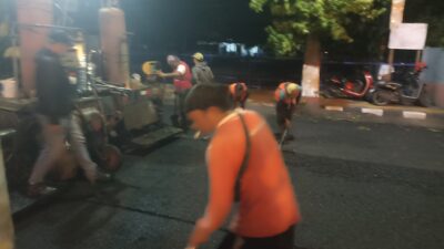 Pekerja Proyek PT. Cahaya Indah MP, Diduga Abaikan Keselamatan Kerja