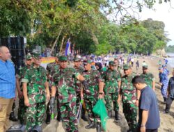 Wujud Peduli Lingkungan, Panglima TNI Buka Aksi Bersih Pantai 
