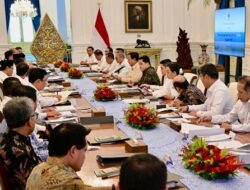 Presiden RI Adakan Ratas, Bahas Koperasi Desa Merah Putih