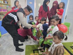 Peringati Hari Anak Nasional, Samapta Polres Situbondo Berbagi Keceriaan Bersama Anak-Anak Lewat Program Pasabber