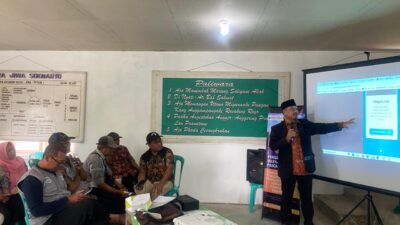 Petani Bandungan “Melek” AI, Dosen UNDIP Bekali Marketing Digital agar Bunga Matahari ‘Viral’ hingga Pasar Global