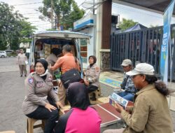 Ditlantas Polda Jatim Ngopi Bareng Warga, Sosialisasi Tertib Lalin di Operasi Zebra Semeru