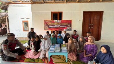Sambut Hari Bhayangkara Ke-80, Pasabber Polres Situbondo Bagikan Ratusan Al-Qur’an di LKSA Nurul Ihsan Kendit 