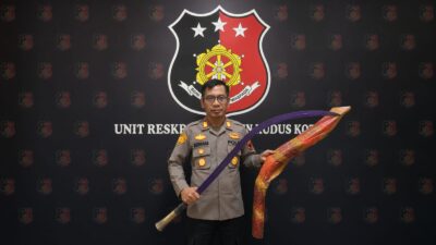 Polisi Gagalkan Pengiriman Klewang 1,3 Meter ke Remaja di Kudus, Terungkap Dibeli Lewat Marketplace untuk Koleksi