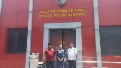 Kabel WiFi Menjuntai ke Jalan Empunala, Mahasiswa UNESA Tewas di Lokasi Kecelakaan